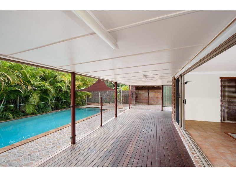 6 Staatz Court, Tallebudgera QLD 4228