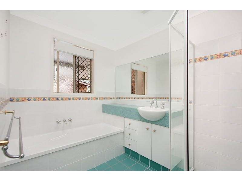 6 Staatz Court, Tallebudgera QLD 4228