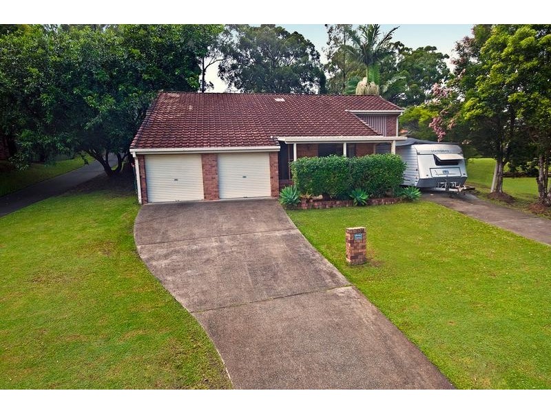 33 Currant Street, Elanora QLD 4221