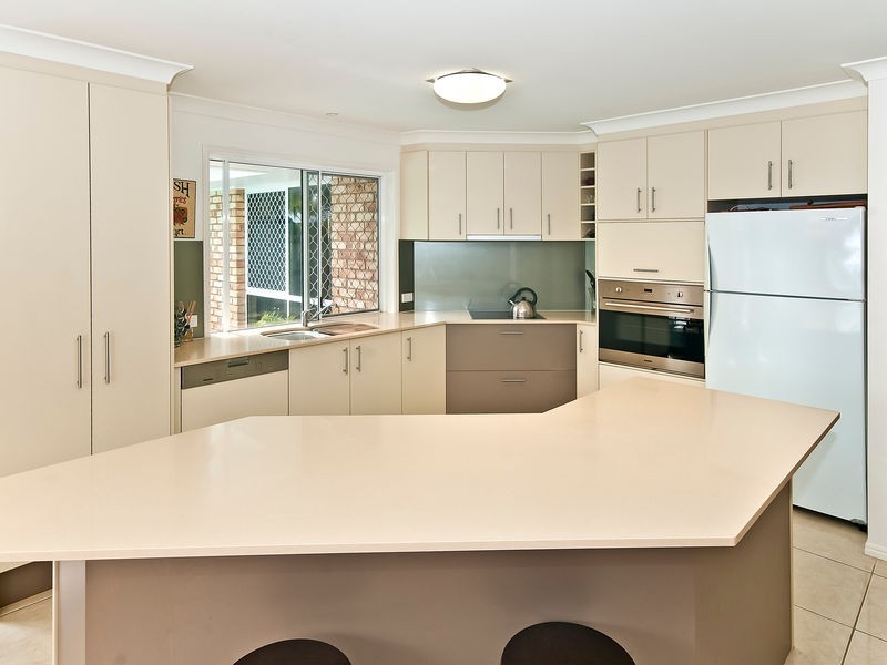10 Rees Court, Elanora QLD 4221