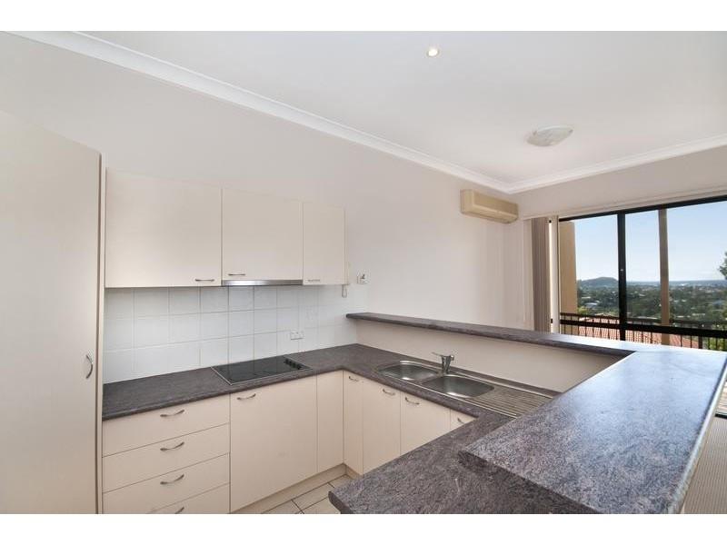 8/67 Doubleview Drive, Elanora QLD 4221