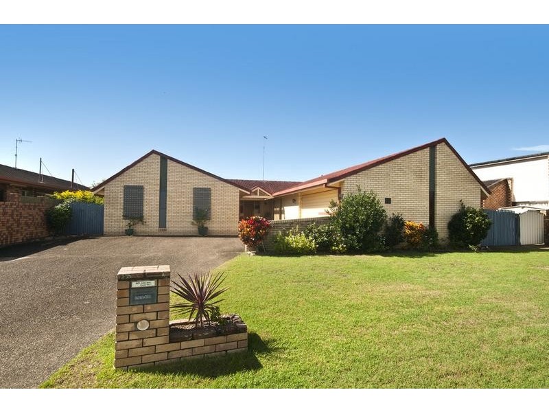 19 Dogwood Drive, Palm Beach QLD 4221