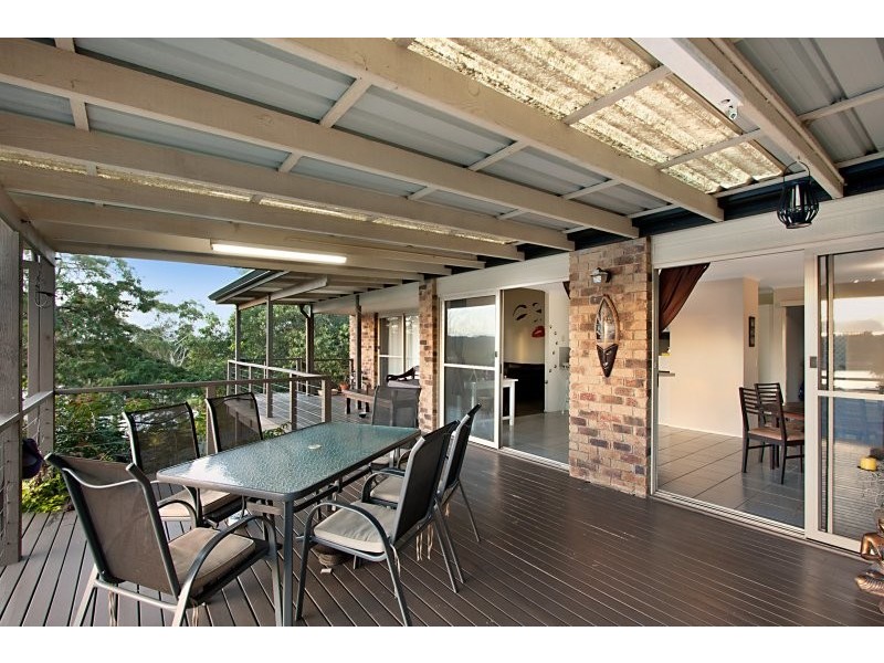 15 Currant Street, Elanora QLD 4221