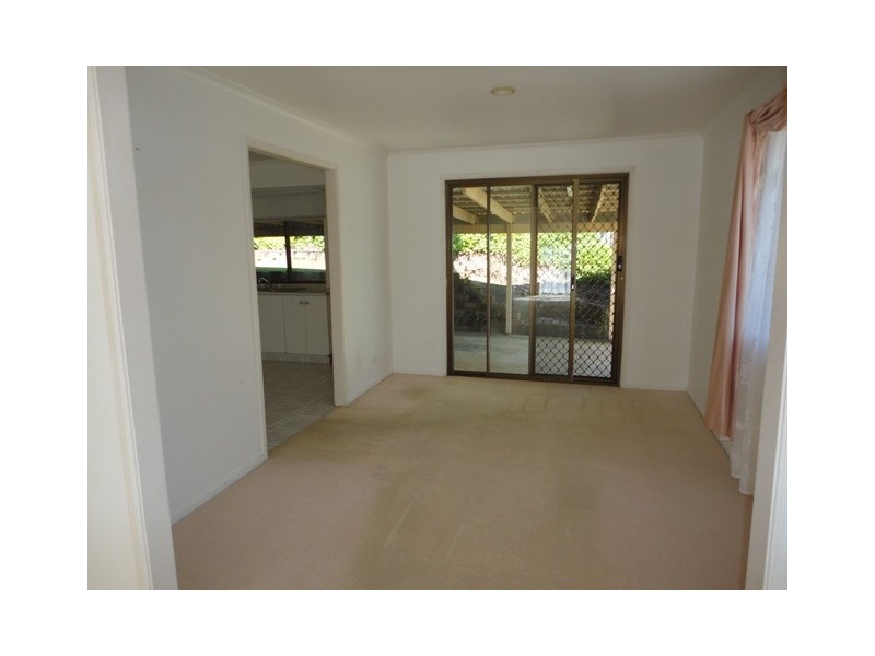 3 Exmouth Court, Elanora QLD 4221