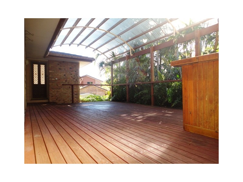 3 Exmouth Court, Elanora QLD 4221