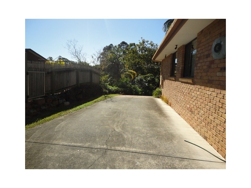 3 Exmouth Court, Elanora QLD 4221