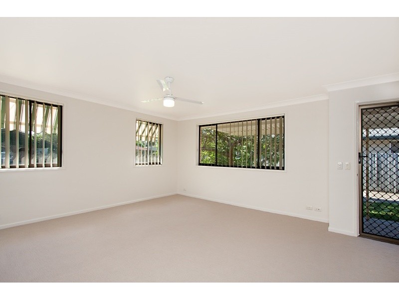 1/6 Walker Avenue, Palm Beach QLD 4221