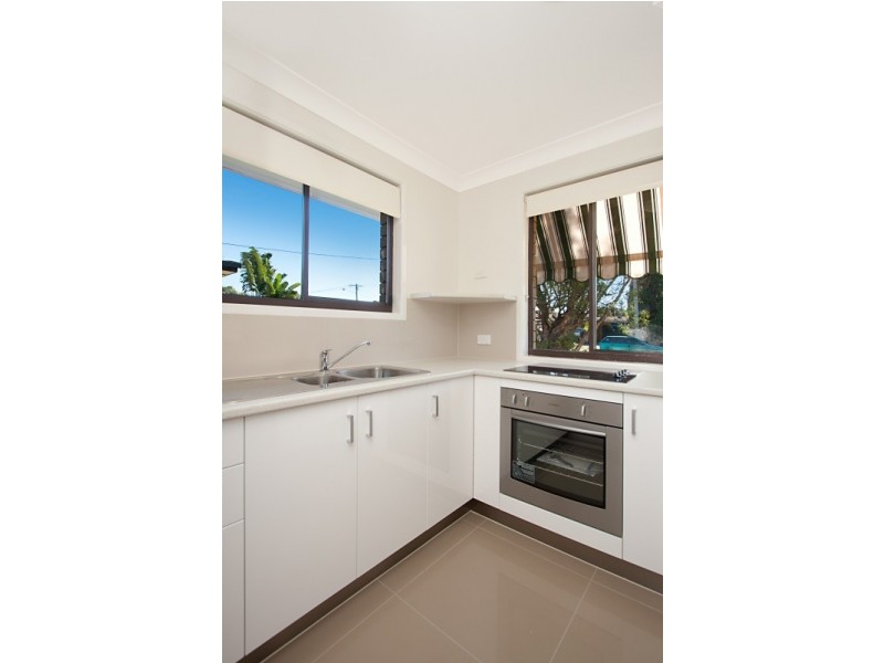 1/6 Walker Avenue, Palm Beach QLD 4221