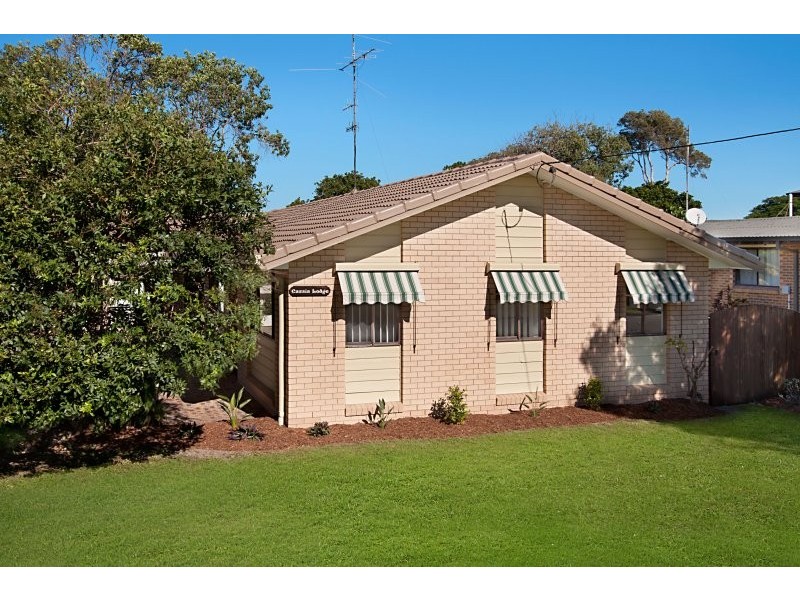 1/6 Walker Avenue, Palm Beach QLD 4221