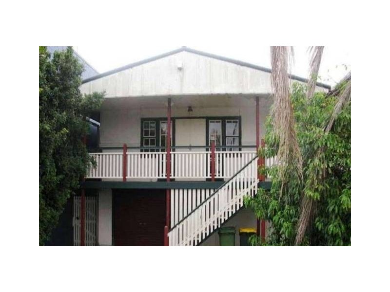 15 Sixth Avenue, Palm Beach QLD 4221