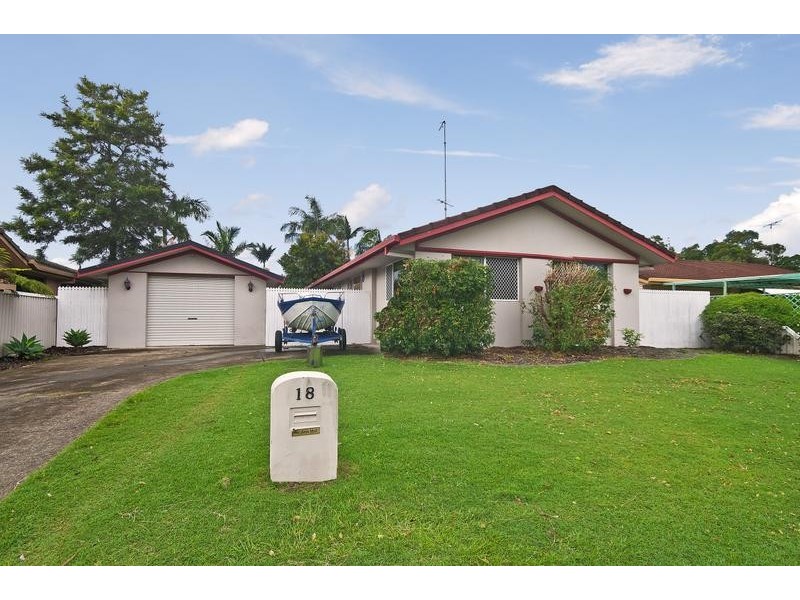 18 Mahogany Drive, Palm Beach QLD 4221