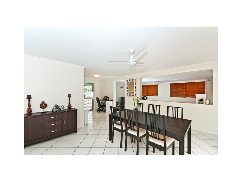 18 Mahogany Drive, Palm Beach QLD 4221