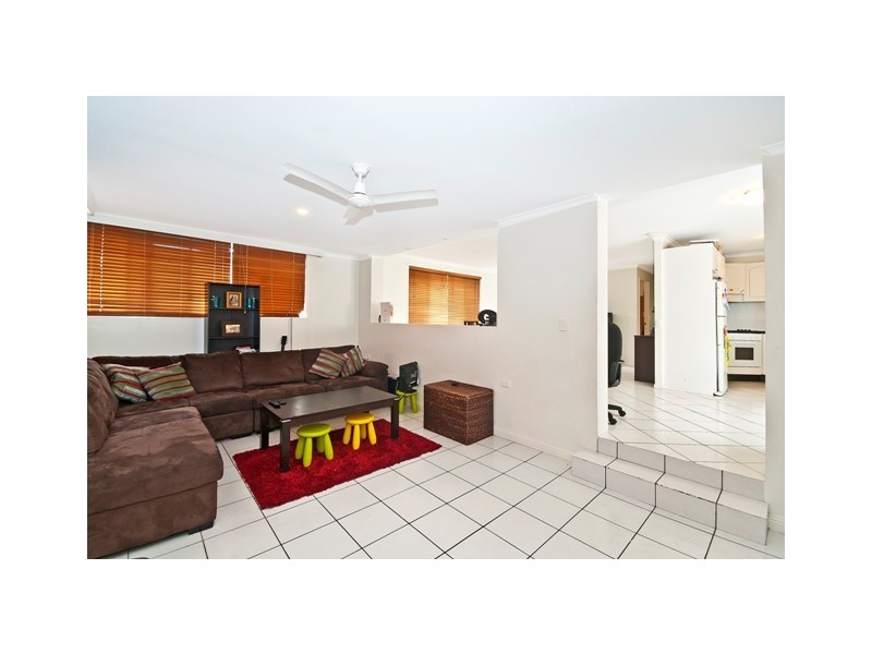 18 Mahogany Drive, Palm Beach QLD 4221