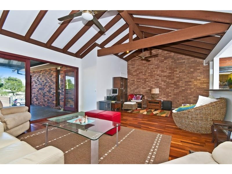 2/125 Townson Avenue, Palm Beach QLD 4221