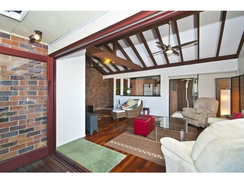 2/125 Townson Avenue, Palm Beach QLD 4221