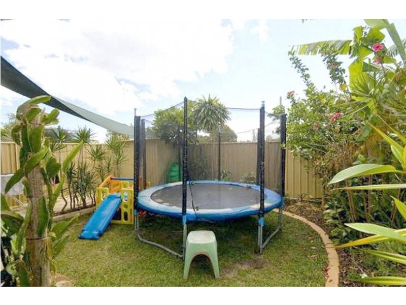 2/125 Townson Avenue, Palm Beach QLD 4221
