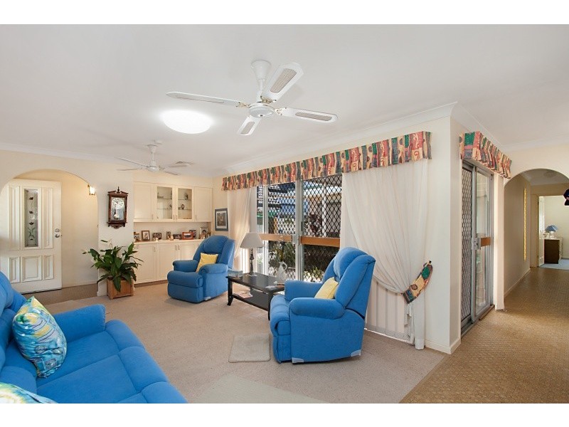 30 Illaroo Street, Palm Beach QLD 4221