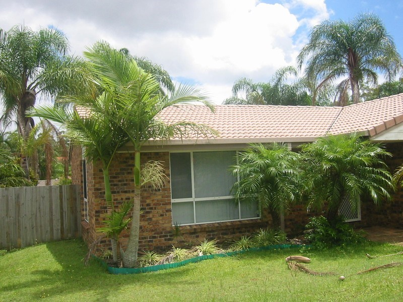 68 Avocado Street, Elanora QLD 4221