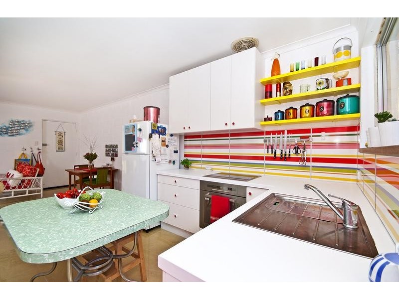 2/13 Eleventh Avenue, Palm Beach QLD 4221