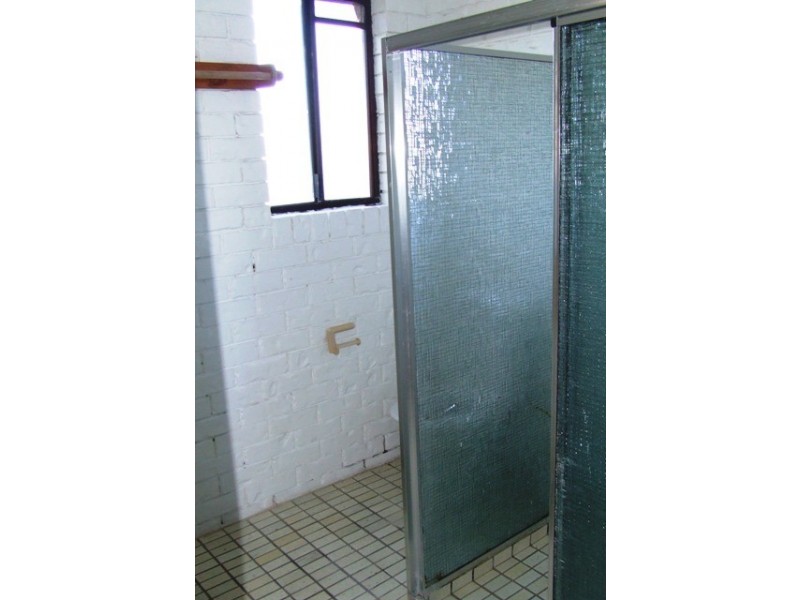 94 Simpsons Road, Elanora QLD 4221