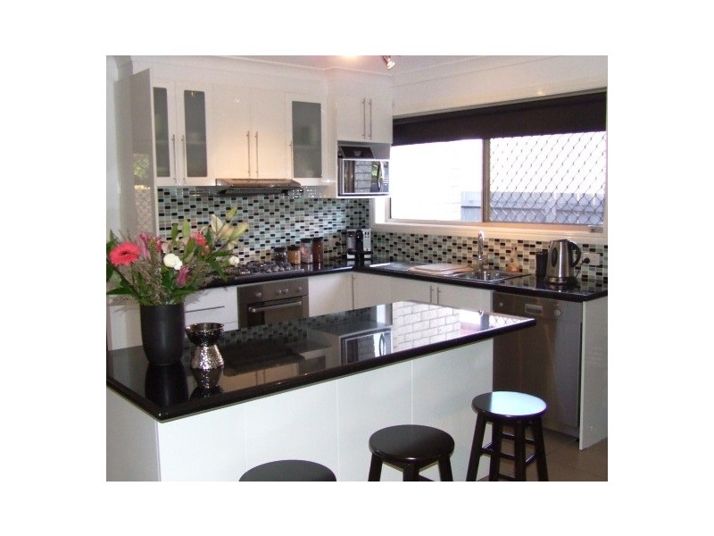 2/10 Natasha Court, Currumbin Waters QLD 4223