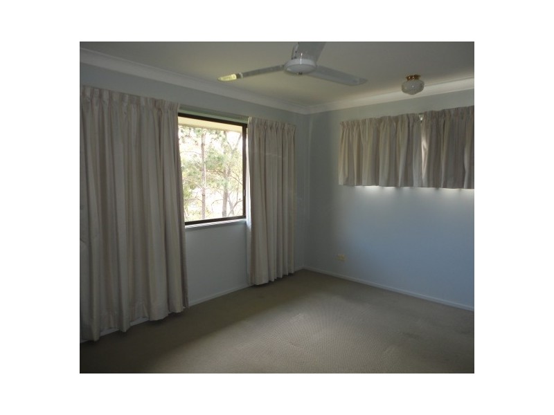 12 Rossmoyne Close, Elanora QLD 4221