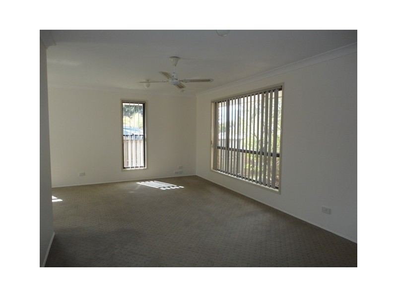 280 Nineteenth Avenue, Elanora QLD 4221