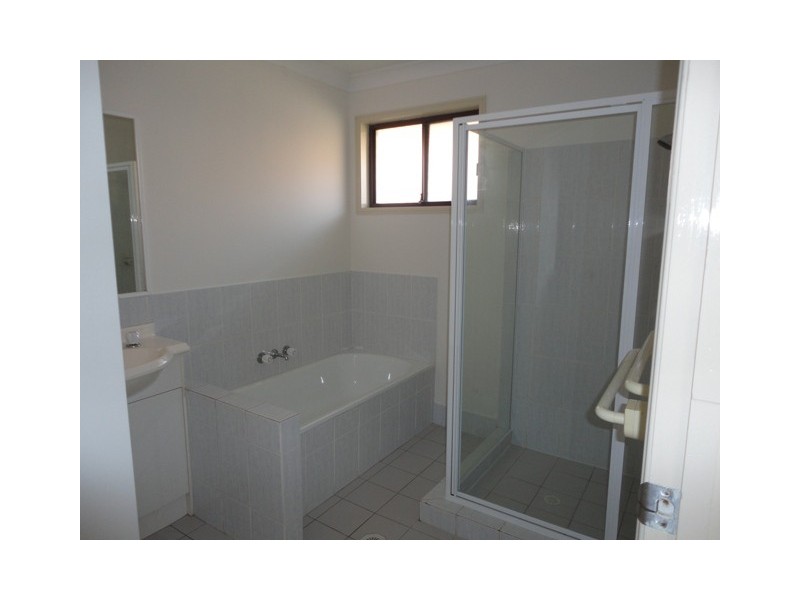 280 Nineteenth Avenue, Elanora QLD 4221