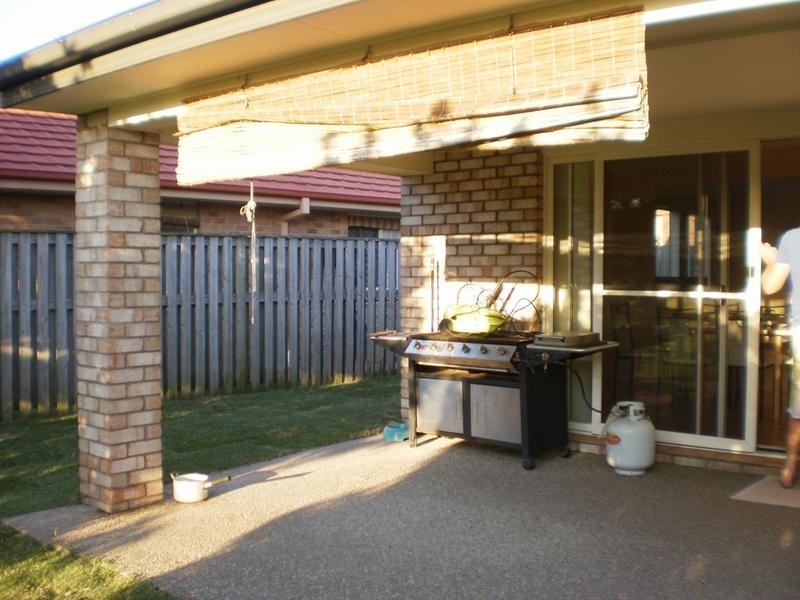 23 Tussock Crescent, Elanora QLD 4221