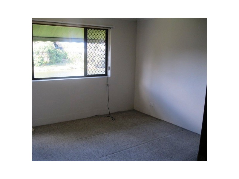 3/2 Sunbird Street, Burleigh Waters QLD 4220