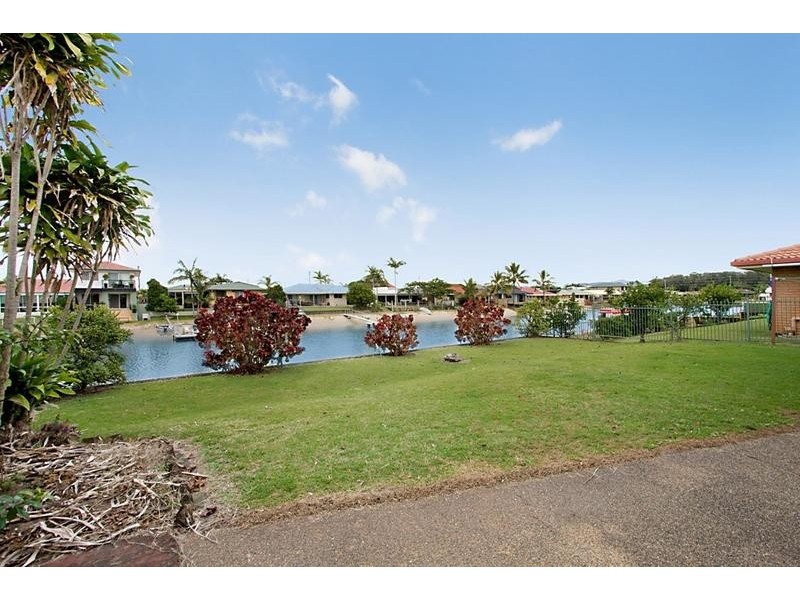 14 Marlin Court, Palm Beach QLD 4221