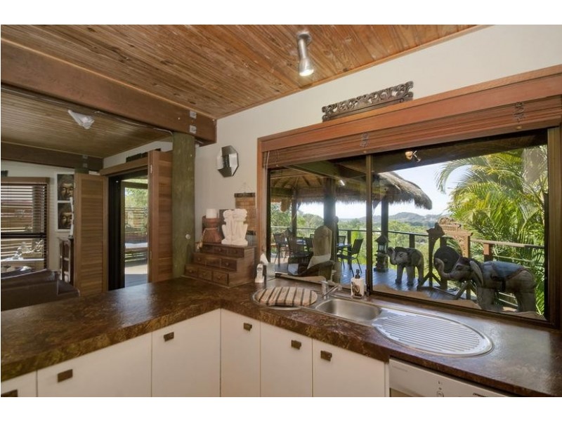 18 Doubleview Drive, Elanora QLD 4221