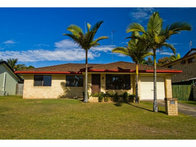 26 Spindle Street, Palm Beach QLD 4221
