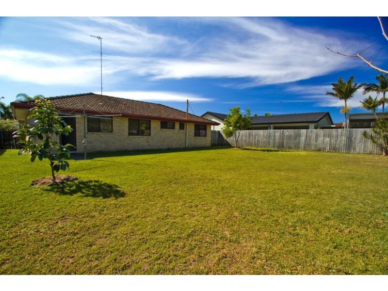 26 Spindle Street, Palm Beach QLD 4221