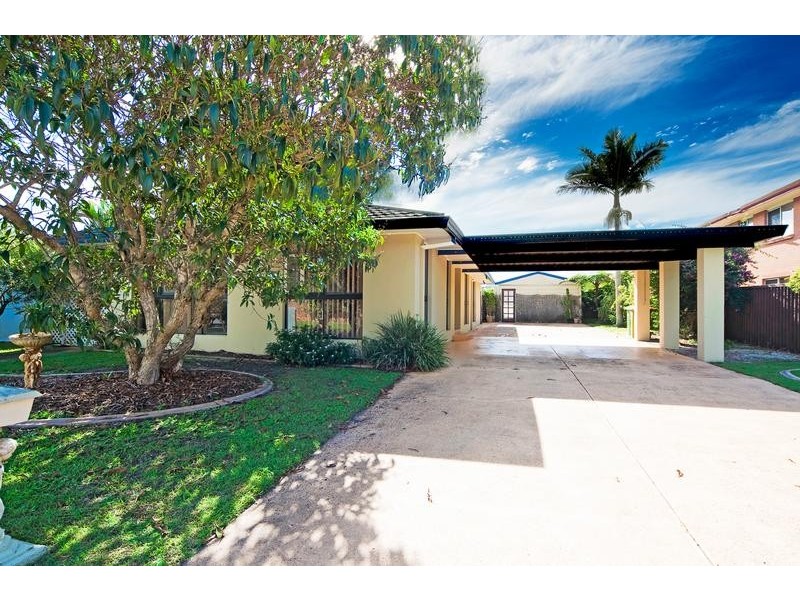 7 Kauri Court, Palm Beach QLD 4221