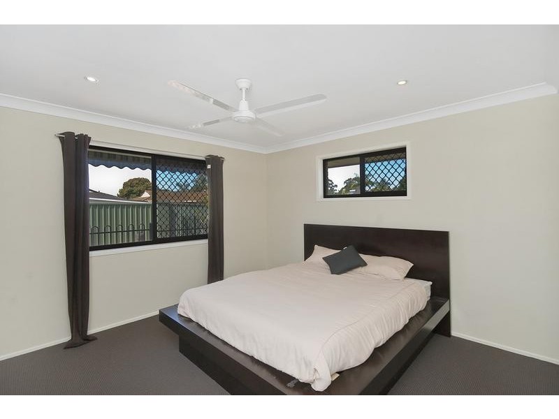 12 Ling Place, Palm Beach QLD 4221