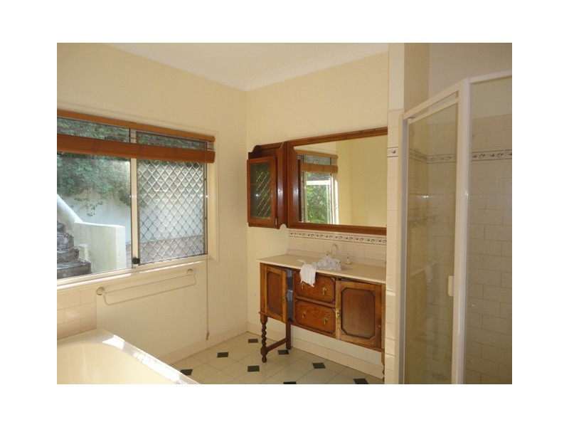 34 Foothill Street, Elanora QLD 4221