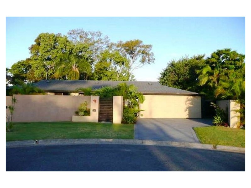 15 Hood Street, Mermaid Waters QLD 4218