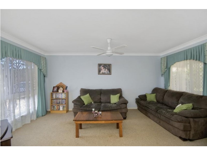 42 Chippendale Crescent, Currumbin Waters QLD 4223