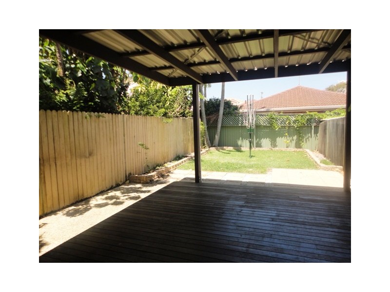 1/4 First Avenue, Palm Beach QLD 4221