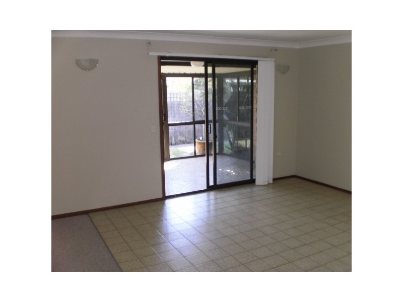 1/7 Walker Avenue, Palm Beach QLD 4221