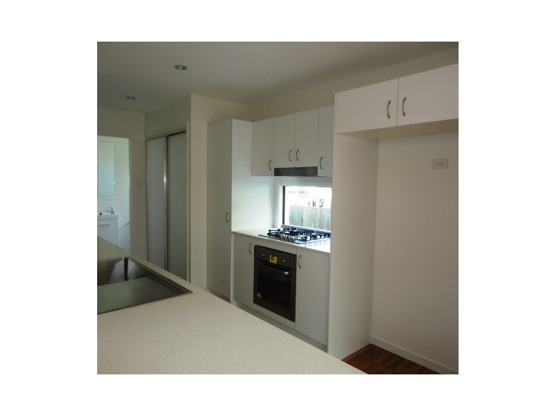 2/12 Molucca Avenue, Palm Beach QLD 4221