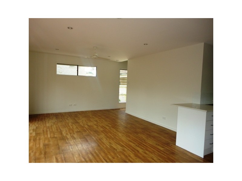 2/12 Molucca Avenue, Palm Beach QLD 4221