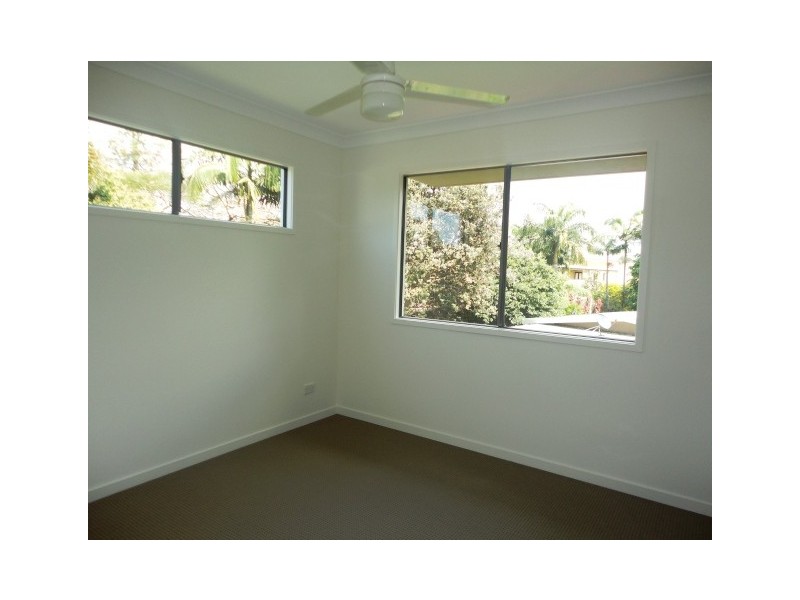 2/12 Molucca Avenue, Palm Beach QLD 4221