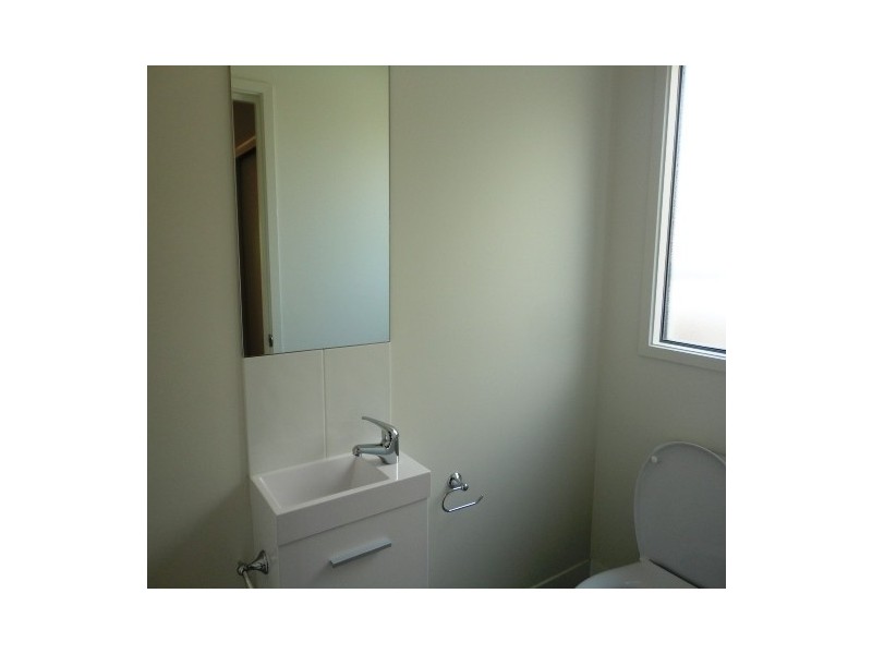 2/12 Molucca Avenue, Palm Beach QLD 4221