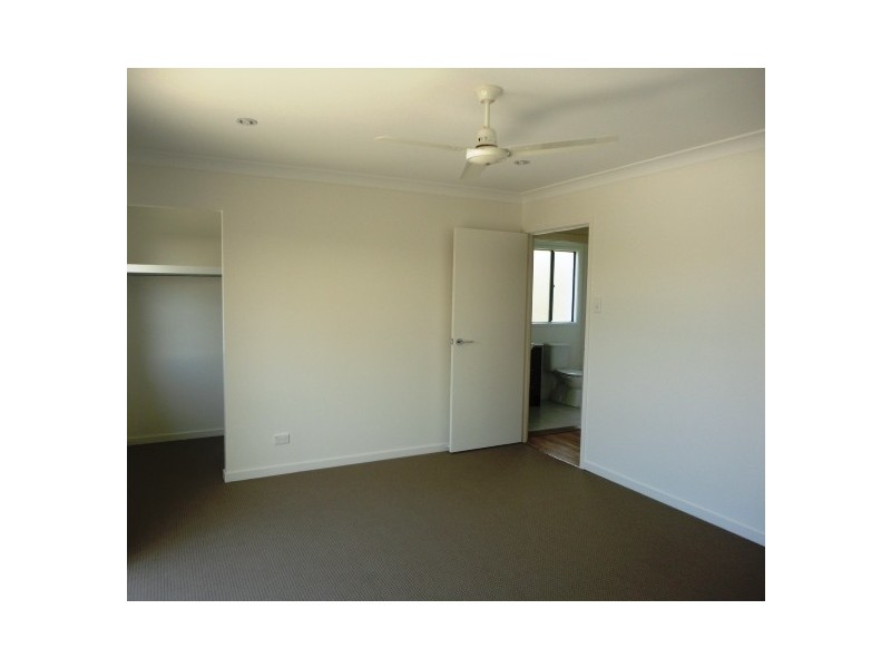 2/12 Molucca Avenue, Palm Beach QLD 4221