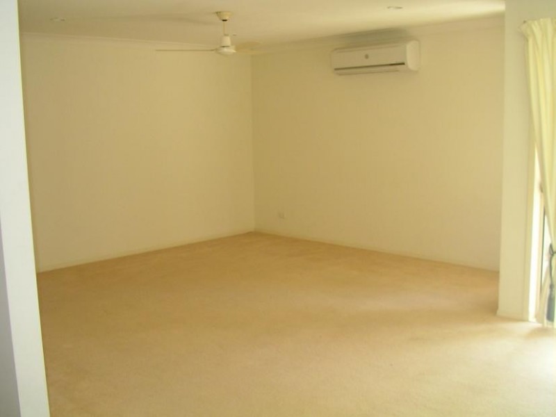 32A Tuggerah Close, Robina QLD 4226