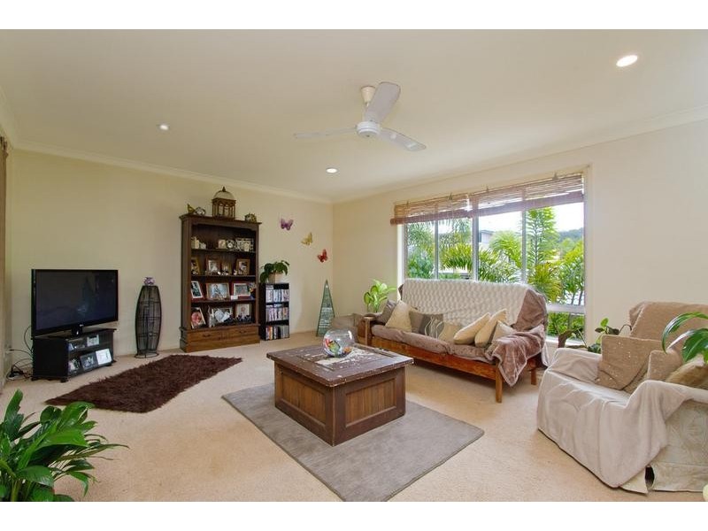 6 Beelyu Street, Burleigh Heads QLD 4220