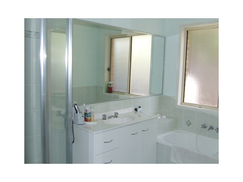 5 Laurina Court, Elanora QLD 4221