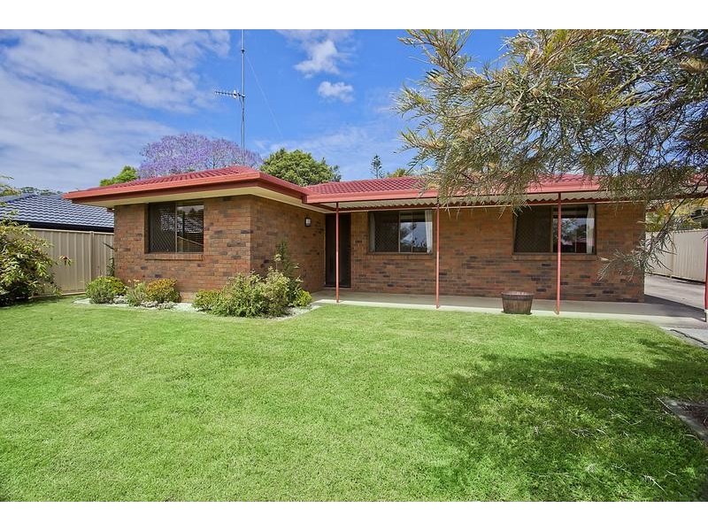 17 McKenzie Drive, Currumbin Waters QLD 4223